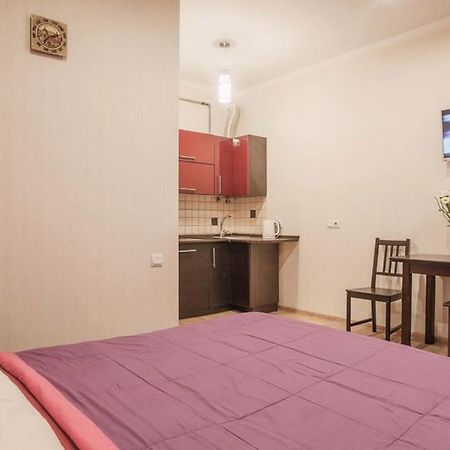 Central Cozy Apartment With Parking! Lviv Luaran gambar